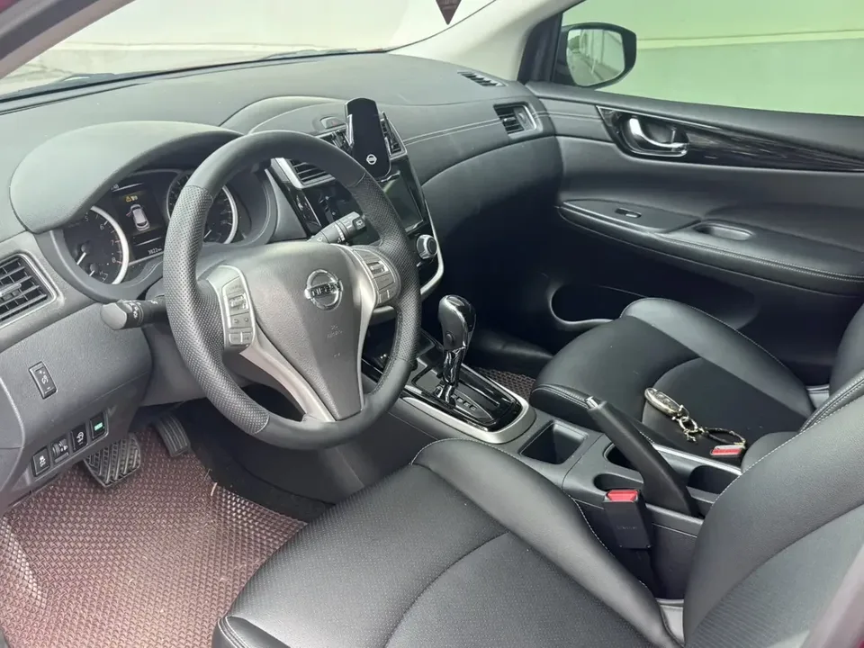 Nissan Tiida Tiida 2024 1.6L CVT Intelligent Travel Edition 2025 — thumbnail 3