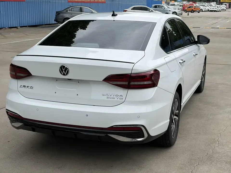 Volkswagen Lavida Lavida 2024 300TSI DSG Starry Sky Leading Edition 2024 — thumbnail 2
