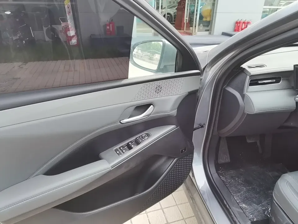 BYD Qin PLUS DM Qin PLUS DM 2025 DM-i 55KM Intelligent Driving Edition Leading Edition 2025 — thumbnail 5