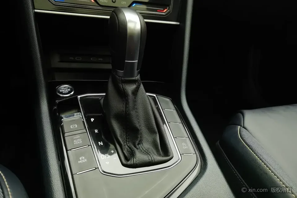 Volkswagen Tharu tuyue 2024 300TSI 2WD Full Moon Edition 2025 — thumbnail 5
