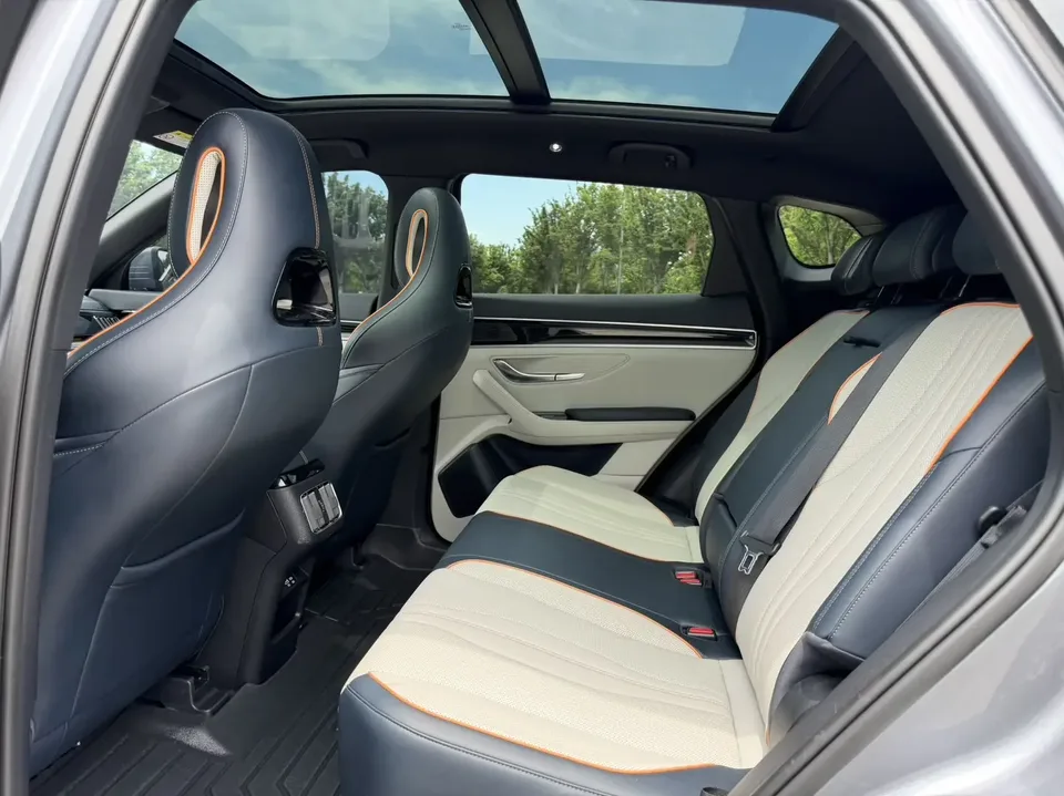 BYD Song PLUS DM Song PLUS DM 2024 DM-i Honor Edition 110KM Flagship 2024 — thumbnail 4