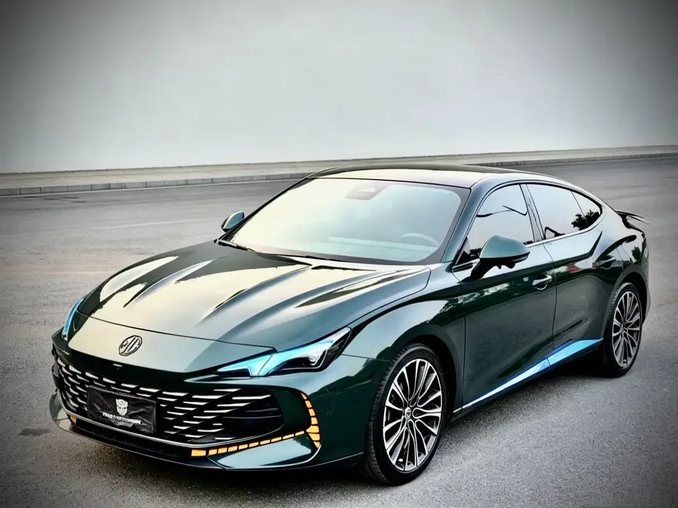 MG 7 MG7 2023 1.5T DCT Comfort Edition 2023 — photo 1, buy with delivery to Moscow
