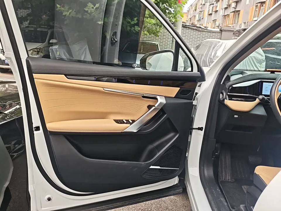 Geely Atlas L Boyue L 2024 1.5TD DCT Premium Edition 2024 — миниатюра 5