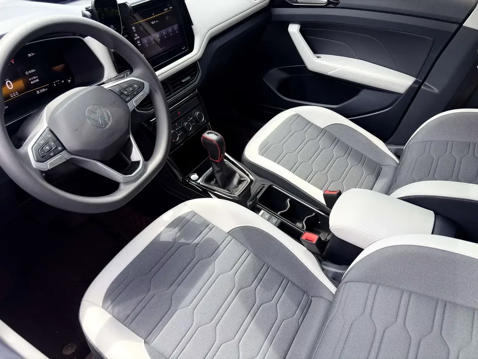 Volkswagen Tharu tuyue 2025 New 1.5L Sharp Edition 2025 — thumbnail 5