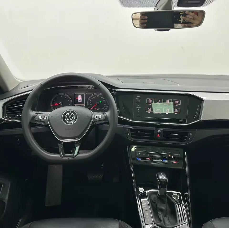 Volkswagen Tayron Tanyue 2022 280TSI 2WD Luxury Smart Edition 2022 — thumbnail 3