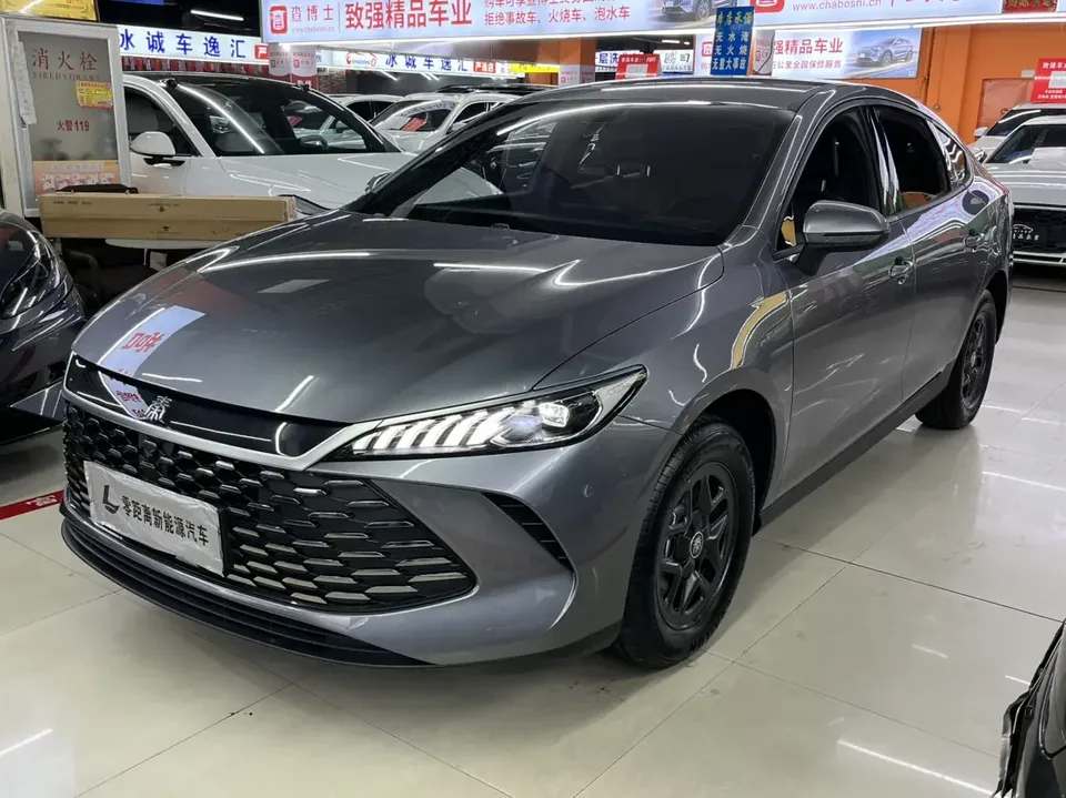BYD Qin PLUS DM Qin PLUS DM 2026 DM-i 128KM Progressive 2025 — photo 1, buy with delivery to Moscow