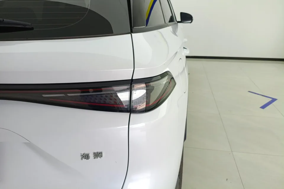 BYD Sea Lion 05DM Sea Lion 05DM 2025 DM-i 115KM Flagship 2025 — thumbnail 2