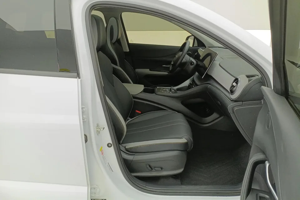 BYD Sea Lion 05DM Sea Lion 05DM 2025 DM-i 115KM Flagship 2025 — thumbnail 3