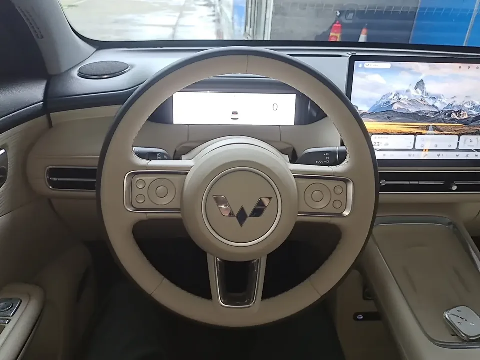 Wuling Bingo S Bingo S 2025 430km Flagship Model 2025 — thumbnail 4