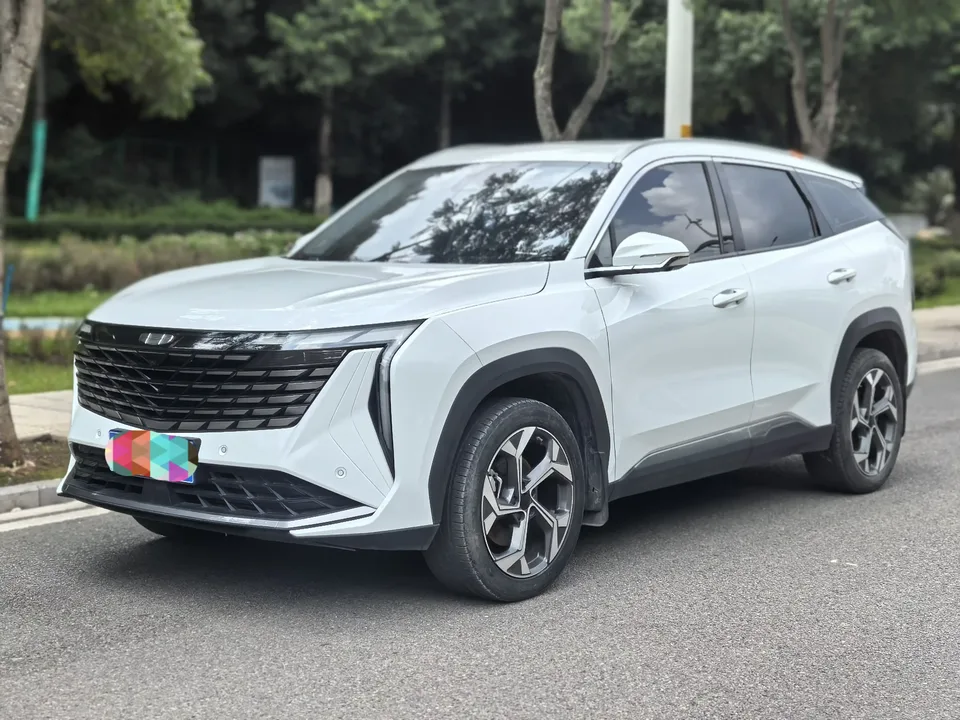 Geely Atlas L Boyue L 2023 1.5TD DCT Premium 2023 — photo 1, buy with delivery to Moscow
