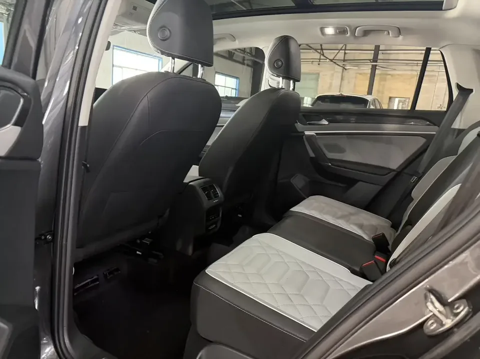 Volkswagen Tayron Tanyue 2023 280TSI 2WD Luxury Plus Advanced Edition 2022 — thumbnail 4