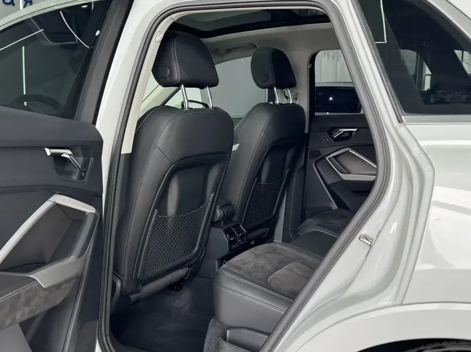 Audi Q3 Audi Q3 2022 35 TFSI Stylish Dynamic 2022 — thumbnail 3