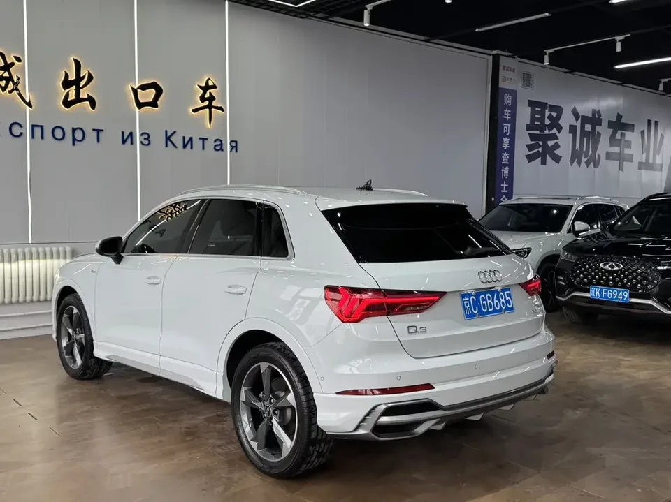 Audi Q3 Audi Q3 2022 35 TFSI Stylish Dynamic 2022 — thumbnail 4