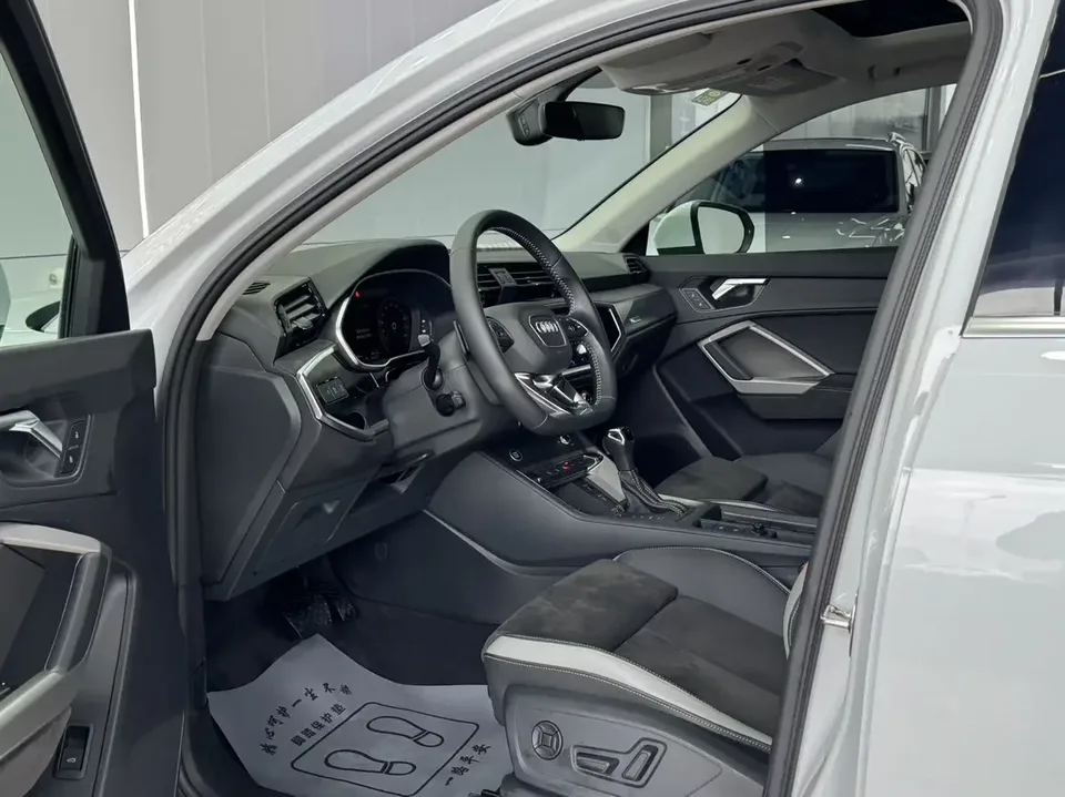 Audi Q3 Audi Q3 2022 35 TFSI Stylish Dynamic 2022 — thumbnail 5