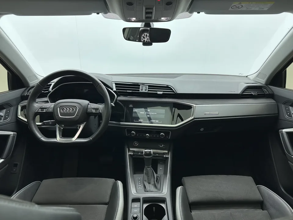 Audi Q3 Audi Q3 2022 35 TFSI Stylish Dynamic 2022 — thumbnail 4