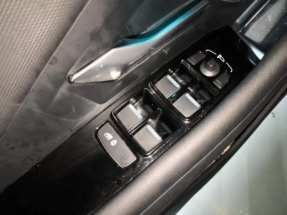 Jaguar E-Pace Jaguar E-PACE 2024 Youth Sports Edition R-DYNAMIC 2024 — thumbnail 5