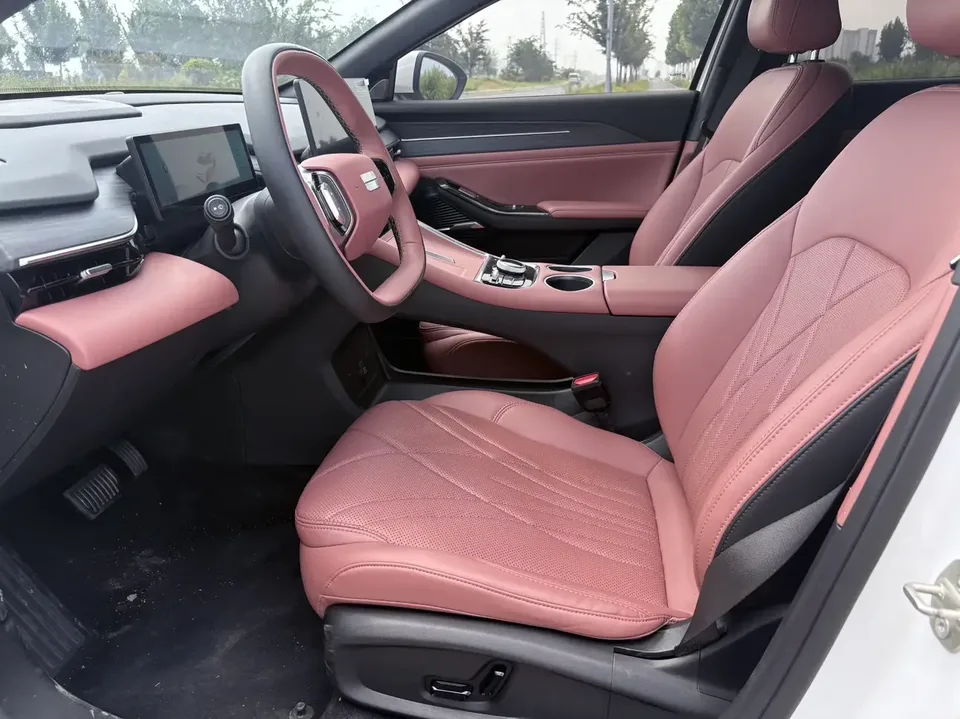 Geely Galaxy L6 Galaxy L6 2025 1.5 EM-i DHT 140KM Long-distance Version 2025 — thumbnail 5