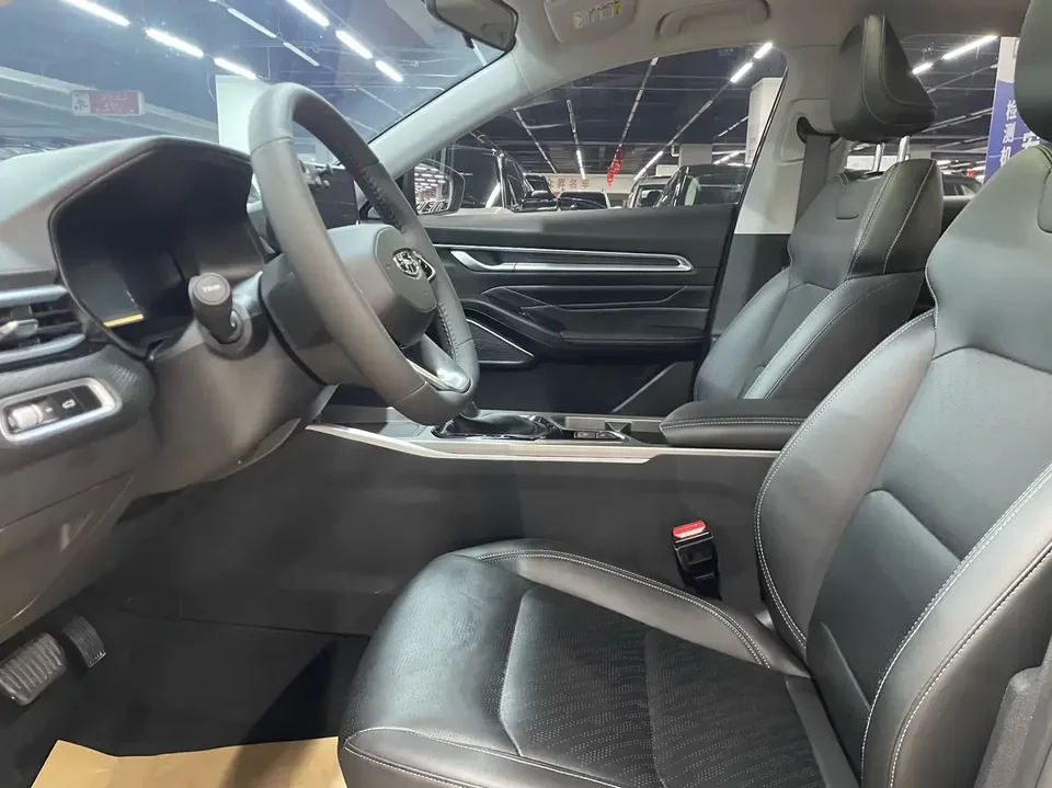 Geely Emgrand emgrand 2022 4th Generation 1.5L CVT Premium 2022 — thumbnail 3