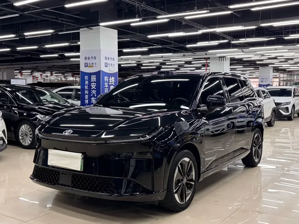 Toyota Bozhi 3X Bozhi 3X 2026 520 Pro+ LiDAR Edition 2025 — photo 1, buy with delivery to Moscow