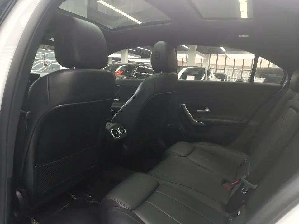 Mercedes-Benz Klasa A Mercedes Benz A Class 2022 A 180 L Sports Sedan 2022 — thumbnail 3