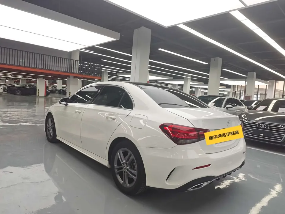 Mercedes-Benz Klasa A Mercedes Benz A Class 2022 A 180 L Sports Sedan 2022 — thumbnail 4