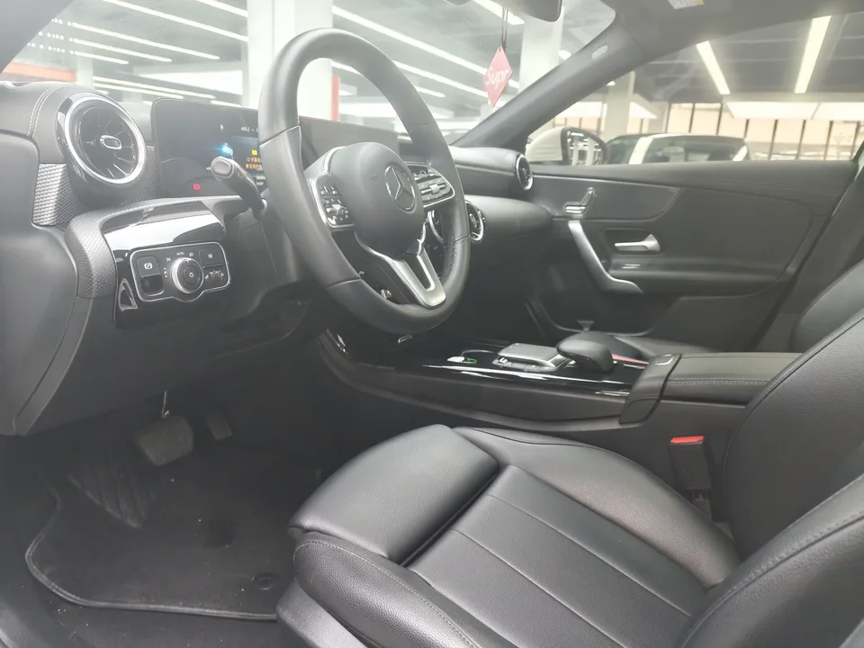 Mercedes-Benz Klasa A Mercedes Benz A Class 2022 A 180 L Sports Sedan 2022 — thumbnail 5