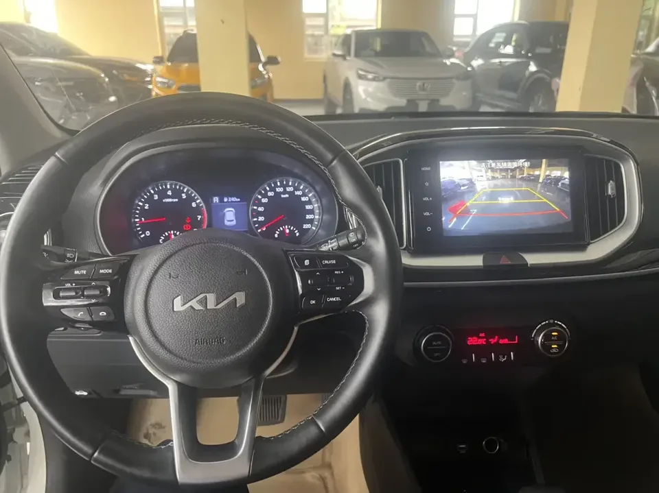 Kia KX1 Yipao 2021 Modified 1.4L CVT Sunroof Model 2023 — thumbnail 4