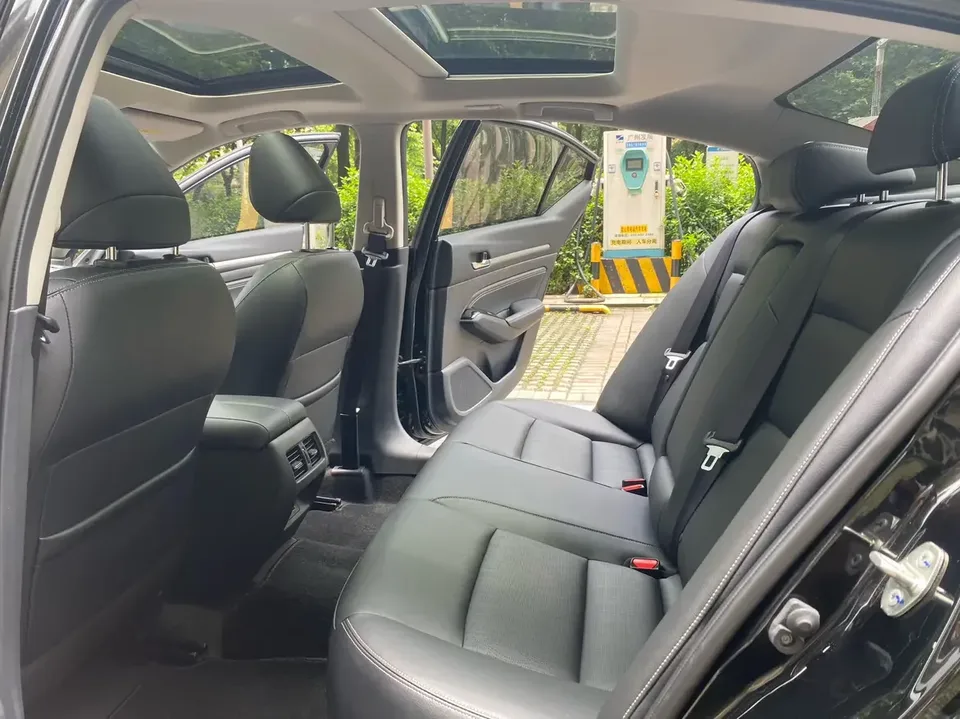 Nissan Altima Sound of nature 2021 2.0L XL Comfort Edition 2022 — thumbnail 3