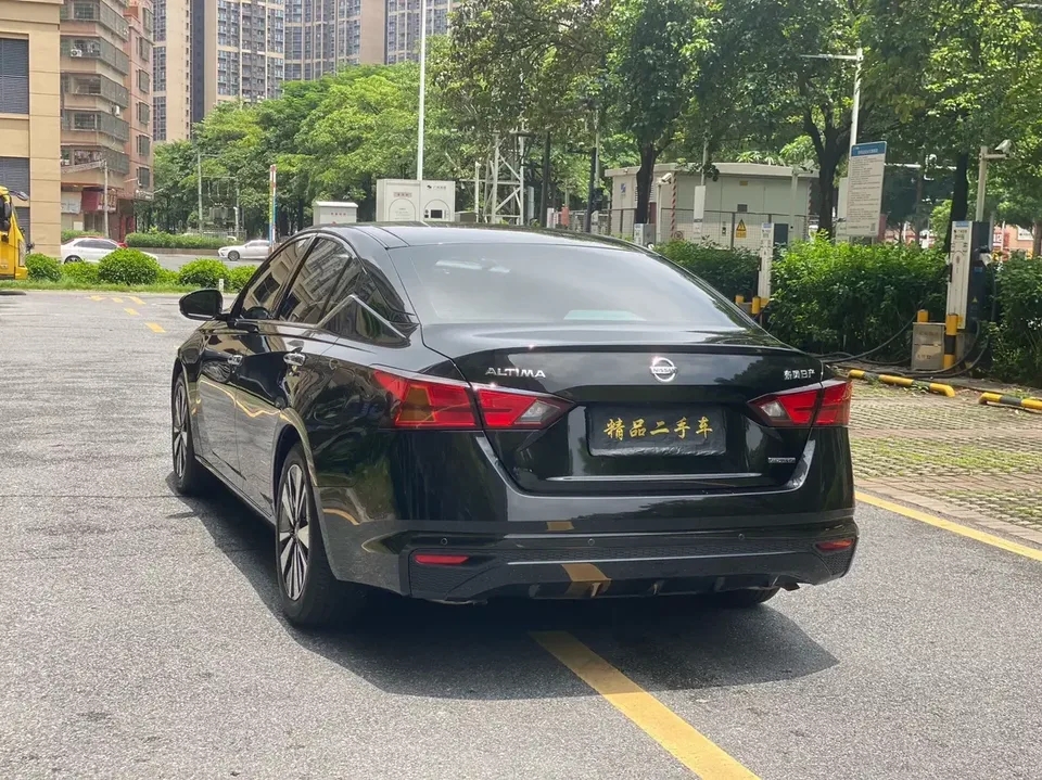 Nissan Altima Sound of nature 2021 2.0L XL Comfort Edition 2022 — thumbnail 4