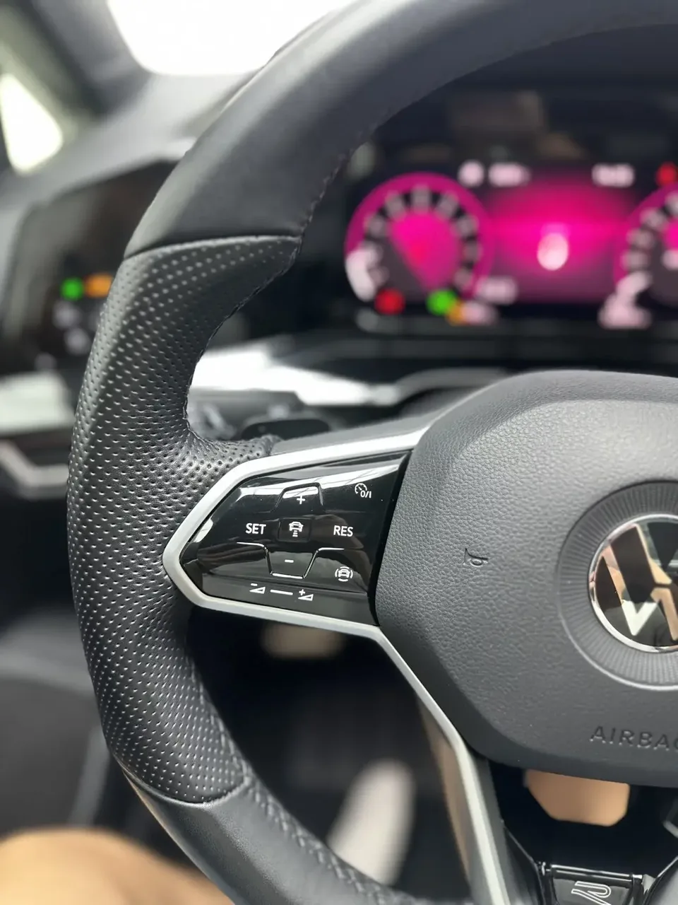 Volkswagen Golf golf 2021 280TSI DSG R-Line 2022 — thumbnail 3