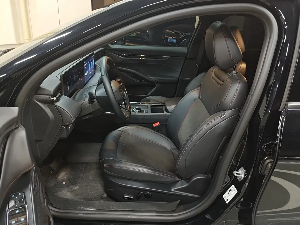 Ford Mondeo Mondeo 2023 EcoBoost 180 Comfort 2024 — thumbnail 3