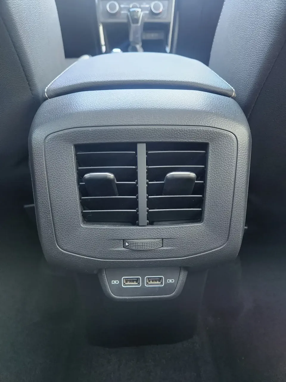 Volkswagen Explore the shadows Explore the shadows 2021 1.5L Automatic Joy-Link Edition 2023 — thumbnail 3