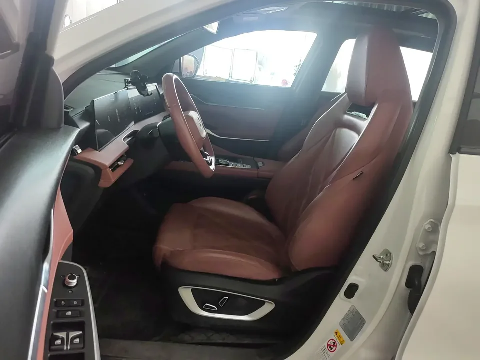 Changan CS75PLUS Changan CS75 PLUS 2023 The third generation 1.5T automatic premium model 2023 — thumbnail 3
