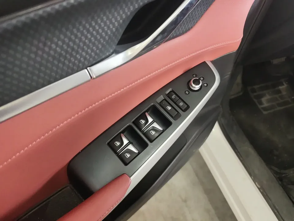 Changan CS75PLUS Changan CS75 PLUS 2023 The third generation 1.5T automatic premium model 2023 — thumbnail 5