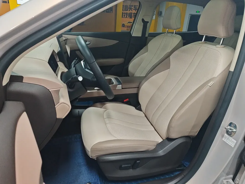 MG ES5 MG ES5 2025 525max rear-wheel drive intelligent driving version 2024 — thumbnail 3