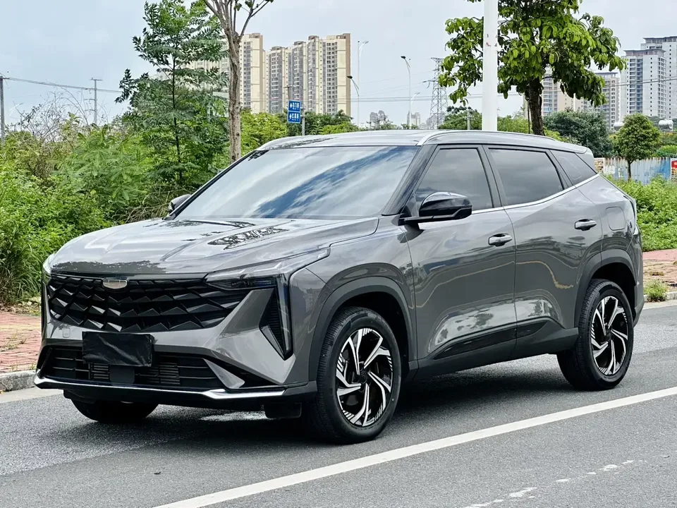 Geely Atlas Boyue 2024 1.5TD Smart Edition 2024 — photo 1, buy with delivery to Moscow