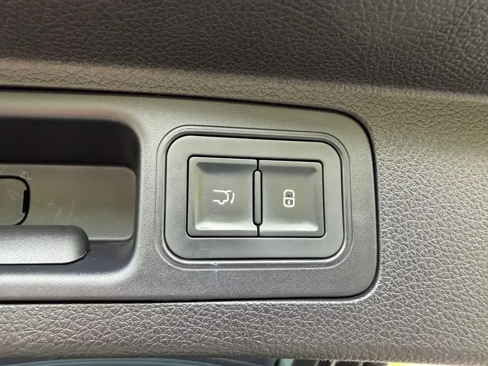 BYD Song PLUS DM Song PLUS DM 2021 DM-i 110KM 2WD Flagship 2023 — миниатюра 5