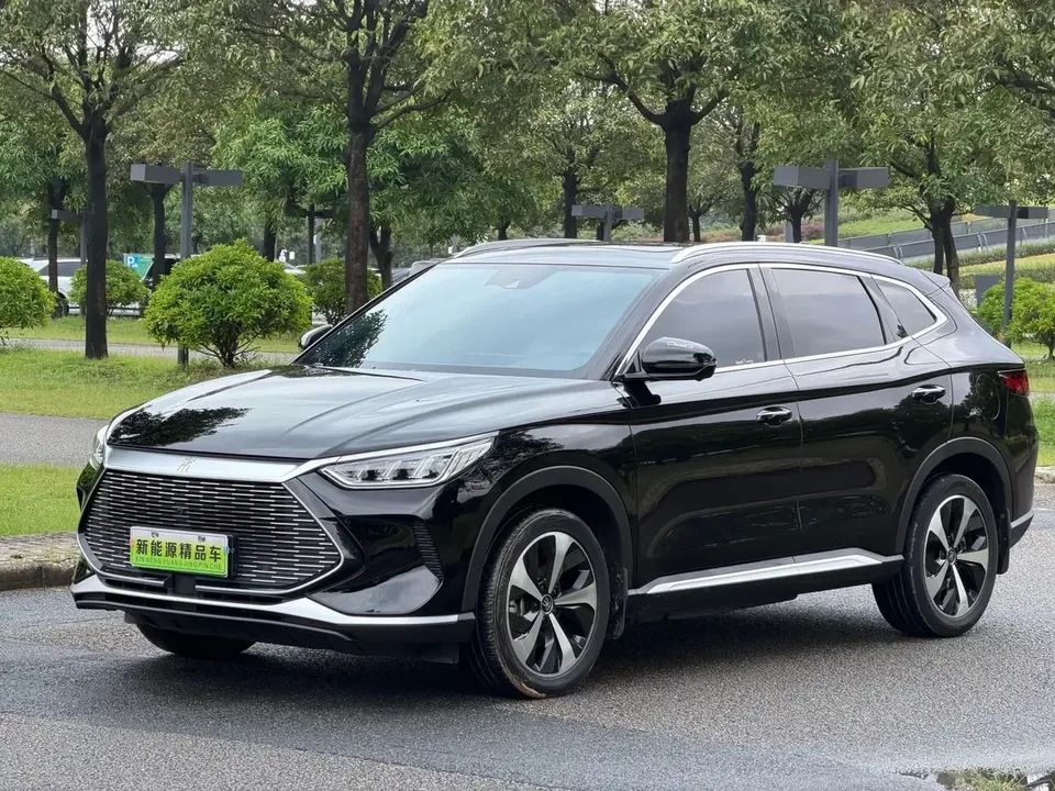 BYD Song PLUS DM Song PLUS DM 2021 DM-i 110KM 2WD Flagship 2023 — фото 1, купить с доставкой в Москву