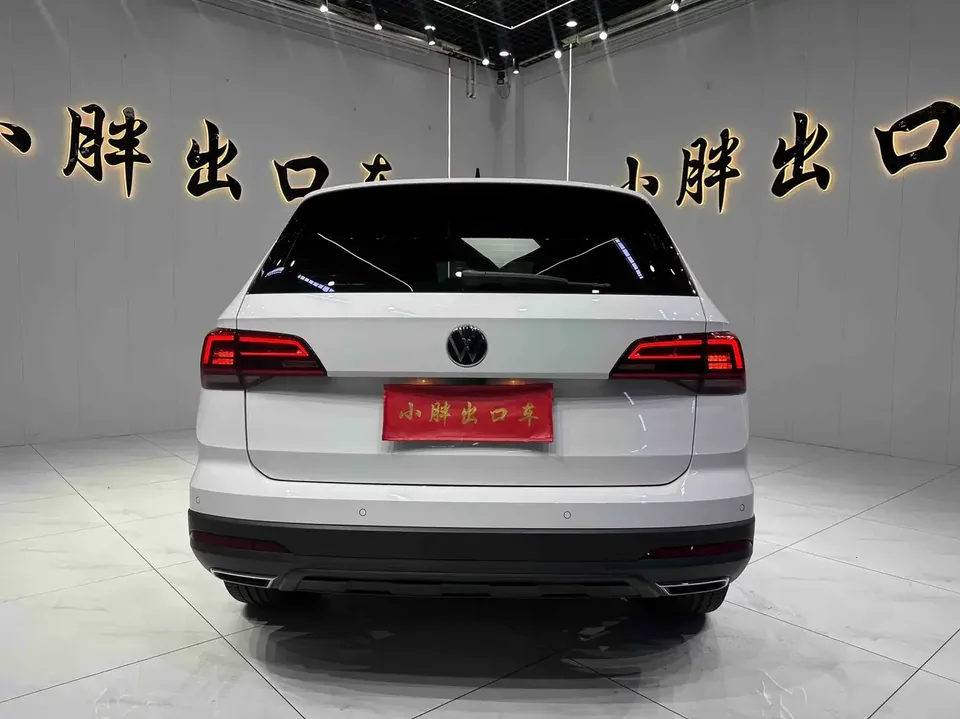 Volkswagen Tharu tuyue 2022 280TSI 2WD Deluxe Edition 2022 — thumbnail 2
