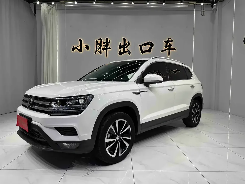 Volkswagen Tharu tuyue 2022 280TSI 2WD Deluxe Edition 2022 — photo 1, buy with delivery to Moscow