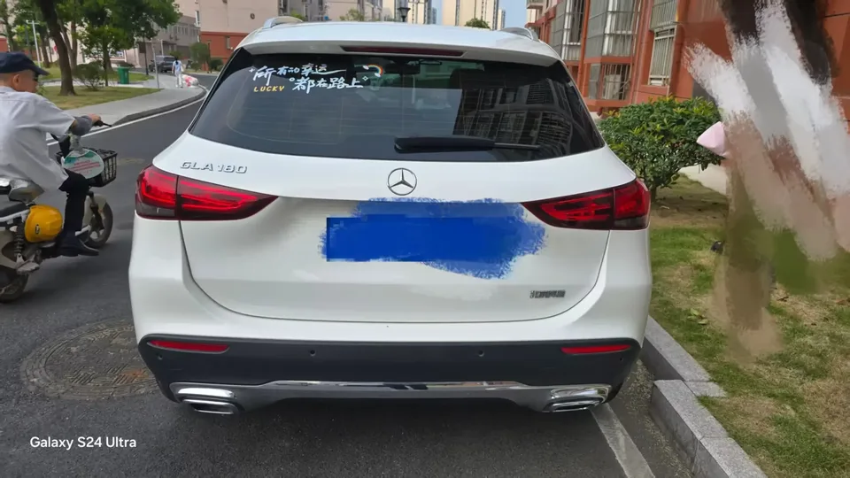 Mercedes-Benz GLA Mercedes-Benz GLA 2022 GLA 180 2022 — thumbnail 2
