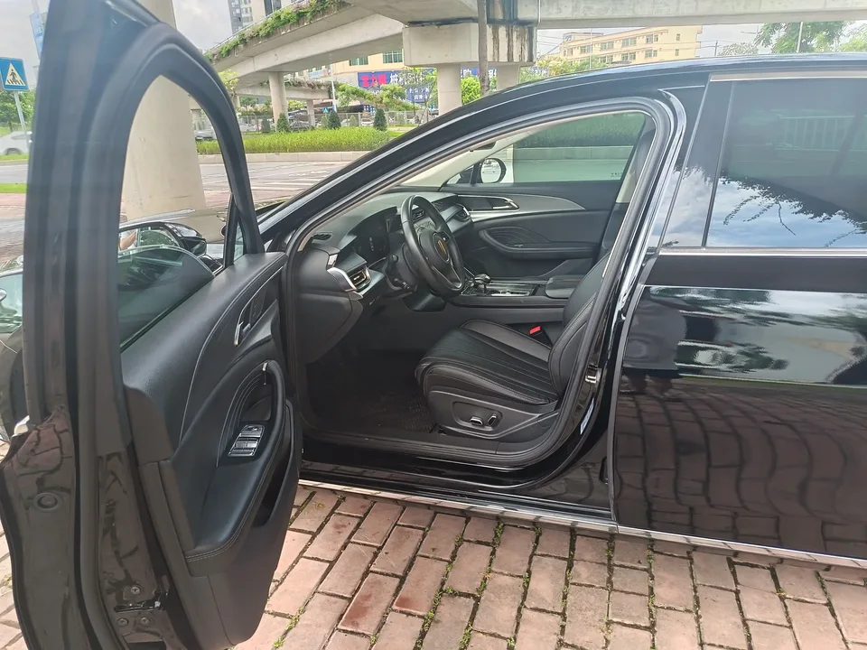 Hongqi H5 Hongqi H5 2023 1.5T DCT Zhilian Qiyue Edition 2023 — thumbnail 5
