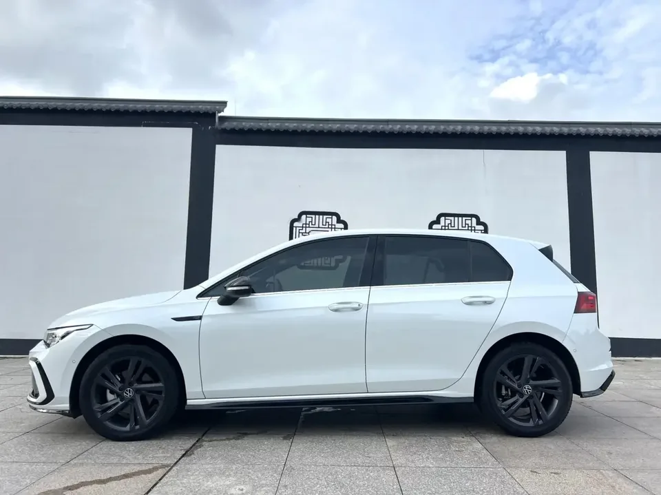 Volkswagen Golf golf 2023 280TSI DSG R-Line Lite 2024 — thumbnail 4