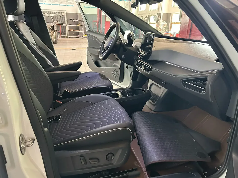 Volkswagen ID.3 Volkswagen ID.3 2024 Outstanding Edition 2024 — thumbnail 2
