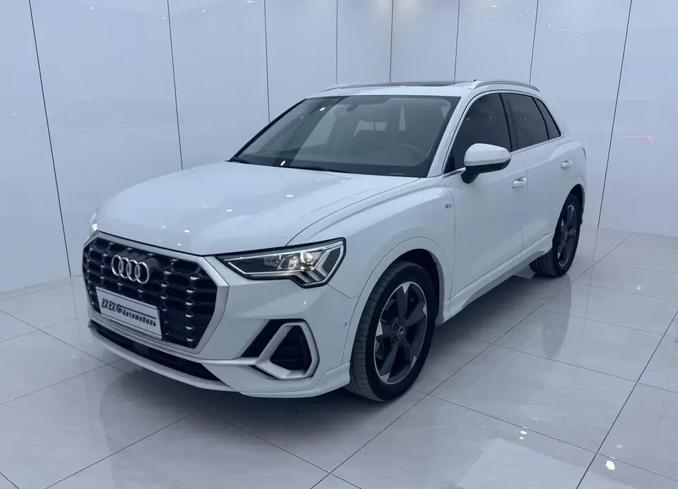 Audi Q3 Audi Q3 2022 35 TFSI Stylish Dynamic 2022 — photo 1, buy with delivery to Moscow