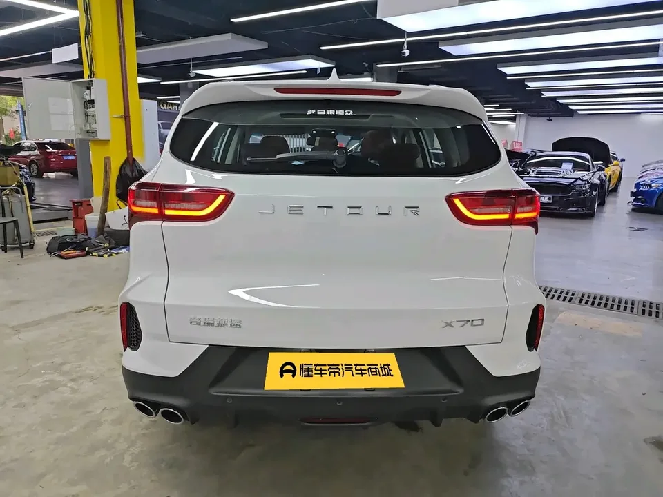 Jetour Jietu X70 Jietu X70 2025 1.5T DCT Beyond PRO 5 Seaters 2026 — thumbnail 2