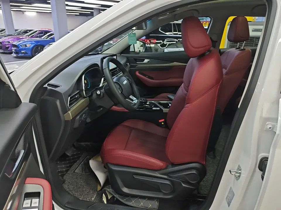 Jetour Jietu X70 Jietu X70 2025 1.5T DCT Beyond PRO 5 Seaters 2026 — thumbnail 3
