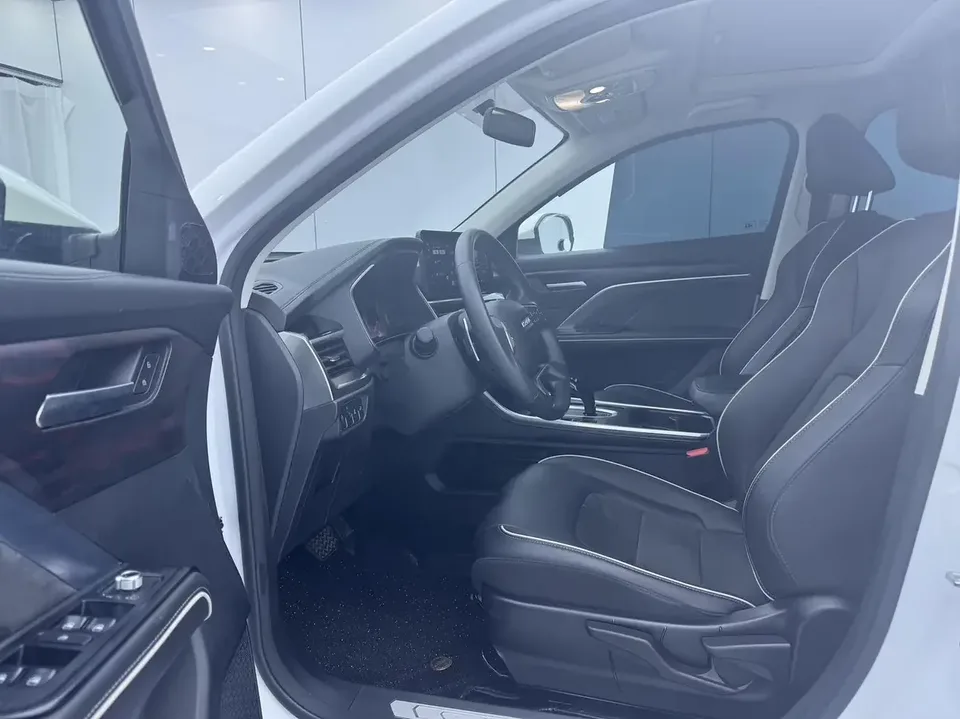 Haval H6 Haval H6 2023 National Trend Edition 1.5T Automatic City Edition 2023 — thumbnail 4
