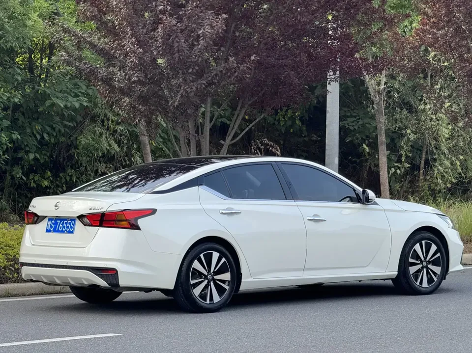Nissan Altima Sound of nature 2021 2.0L XL Comfort Edition 2022 — thumbnail 2