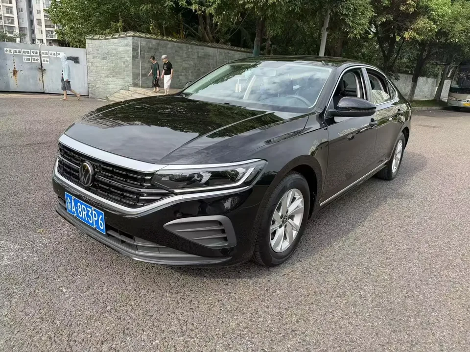 Volkswagen Passat Passat 2024 280TSI Business Edition 2024 — photo 1, buy with delivery to Moscow